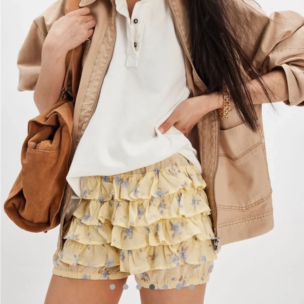 Free People Ruffle Up Butter Yellow Floral Bloomer Shorts NWT cottage core - Picture 6 of 6